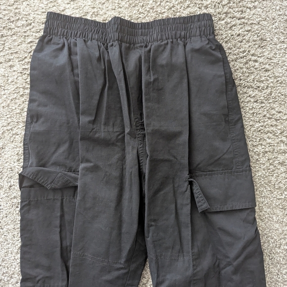 Urban Outfitters Black Cargo Pants - Picture 3 of 6